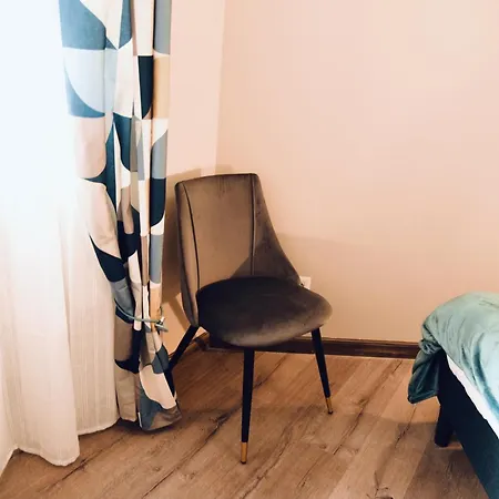 Апартаменты Cozy And Elegant In